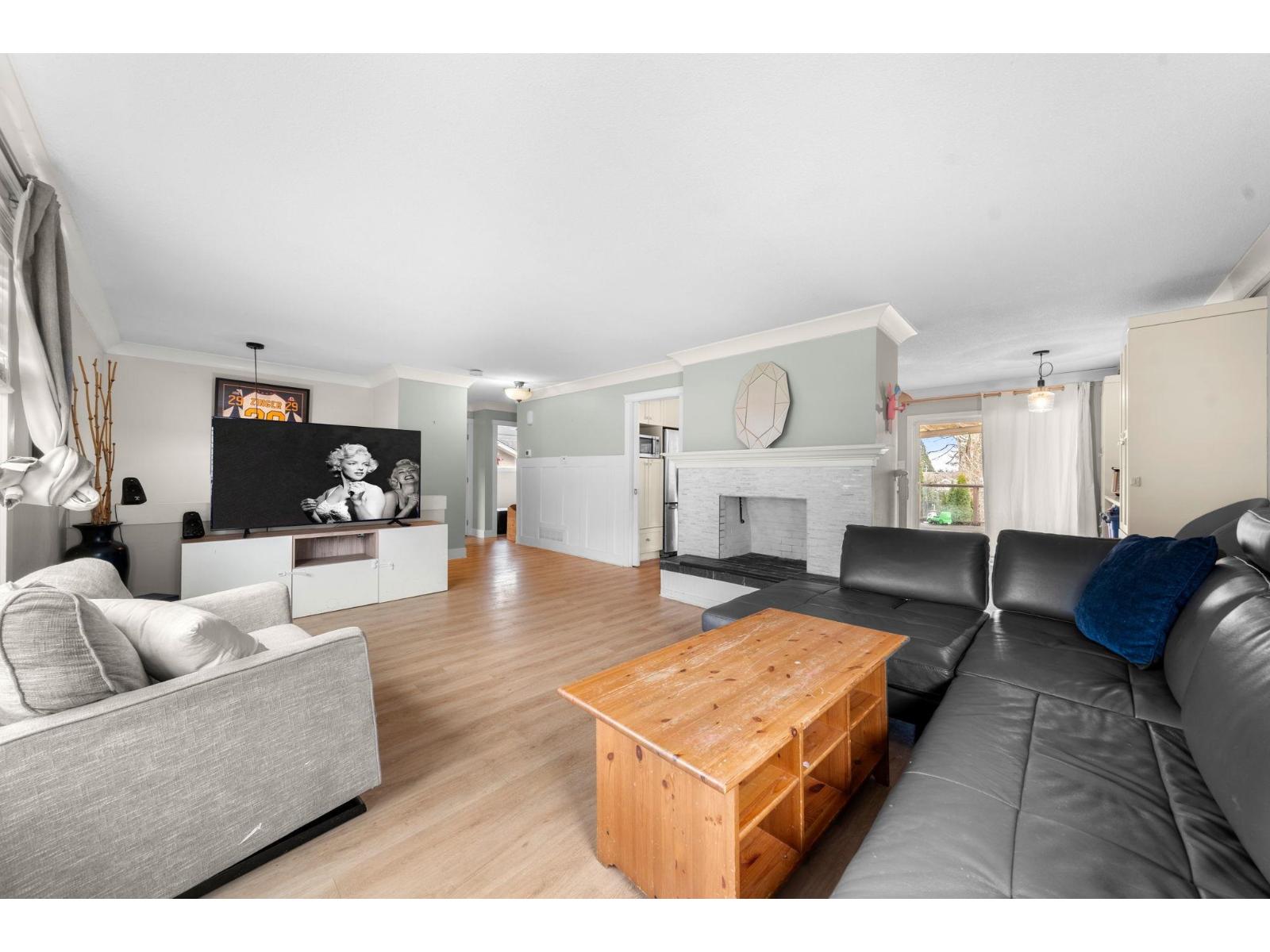 1276 KENT STREET, White Rock — photo 5