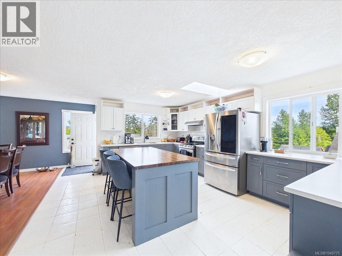 6851 Banner Rd, Sooke