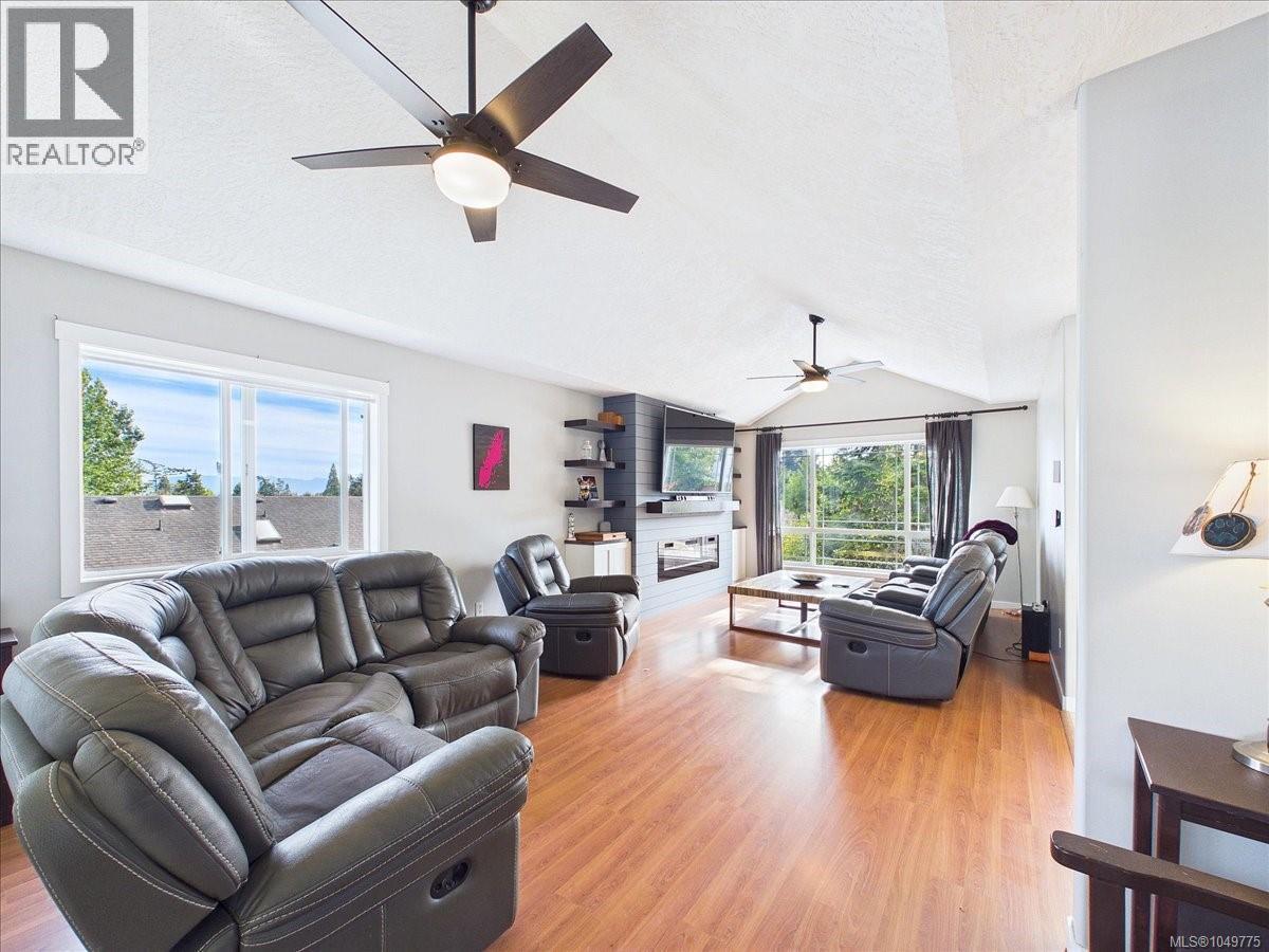 6851 Banner Rd, Sooke