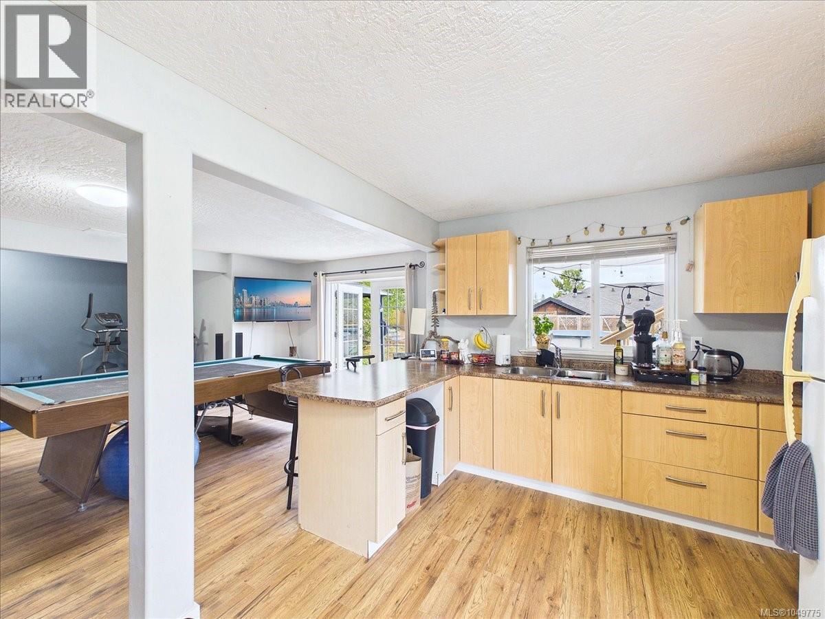 6851 Banner Rd, Sooke