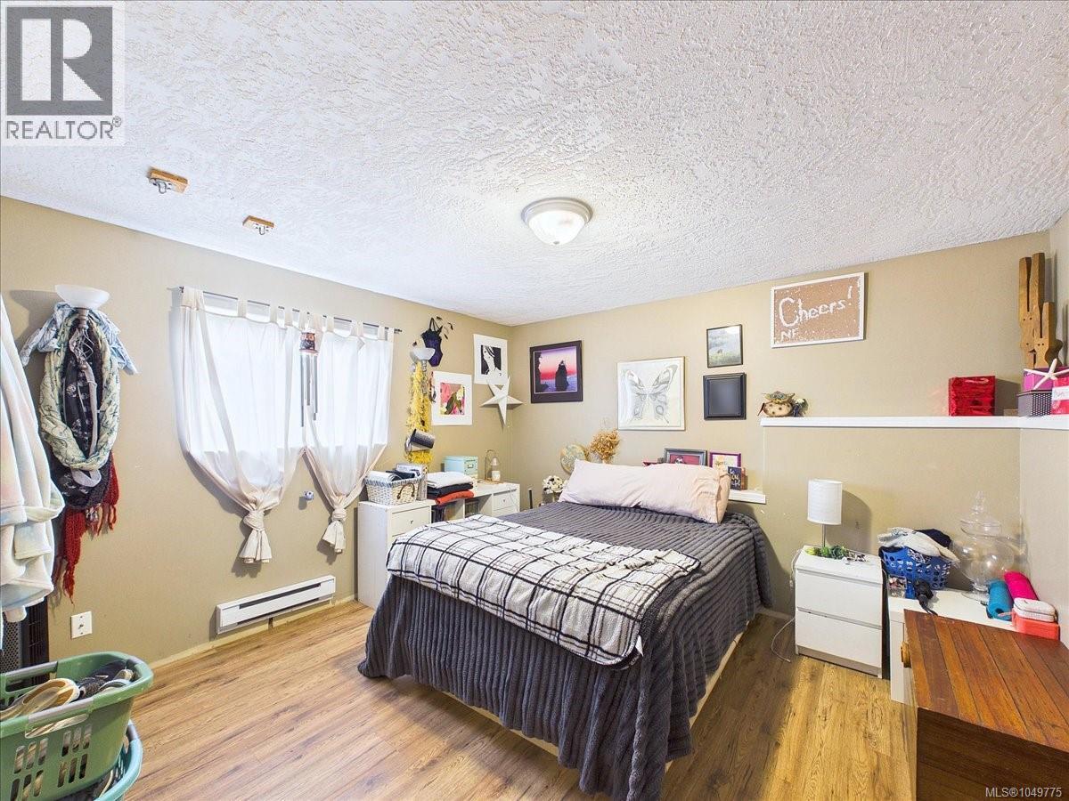 6851 Banner Rd, Sooke