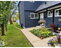 Row / Townhouse for sale at 3526 42 St NW, Edmonton — MLS® E4508699
