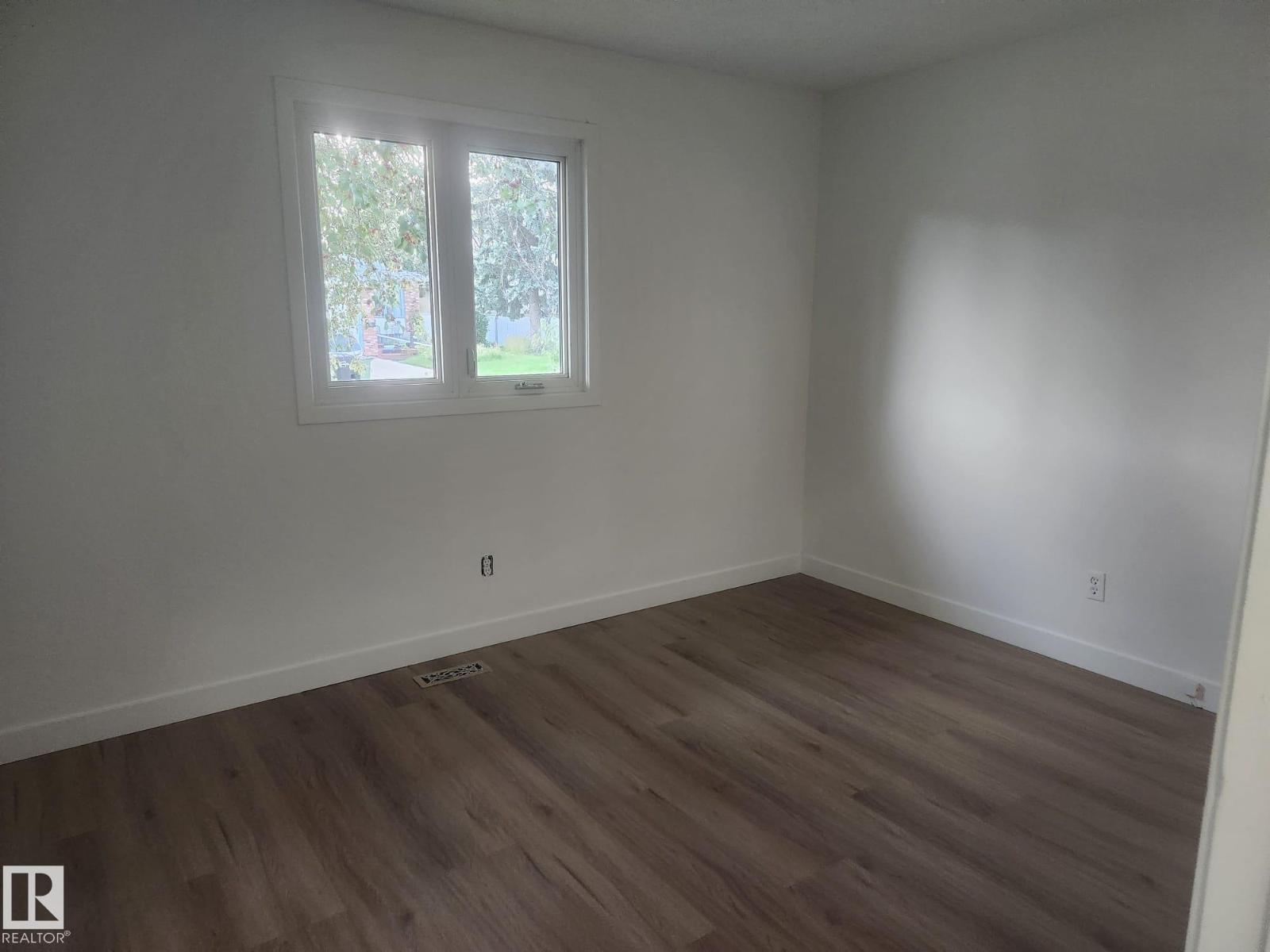 16215 114 ST NW - 6