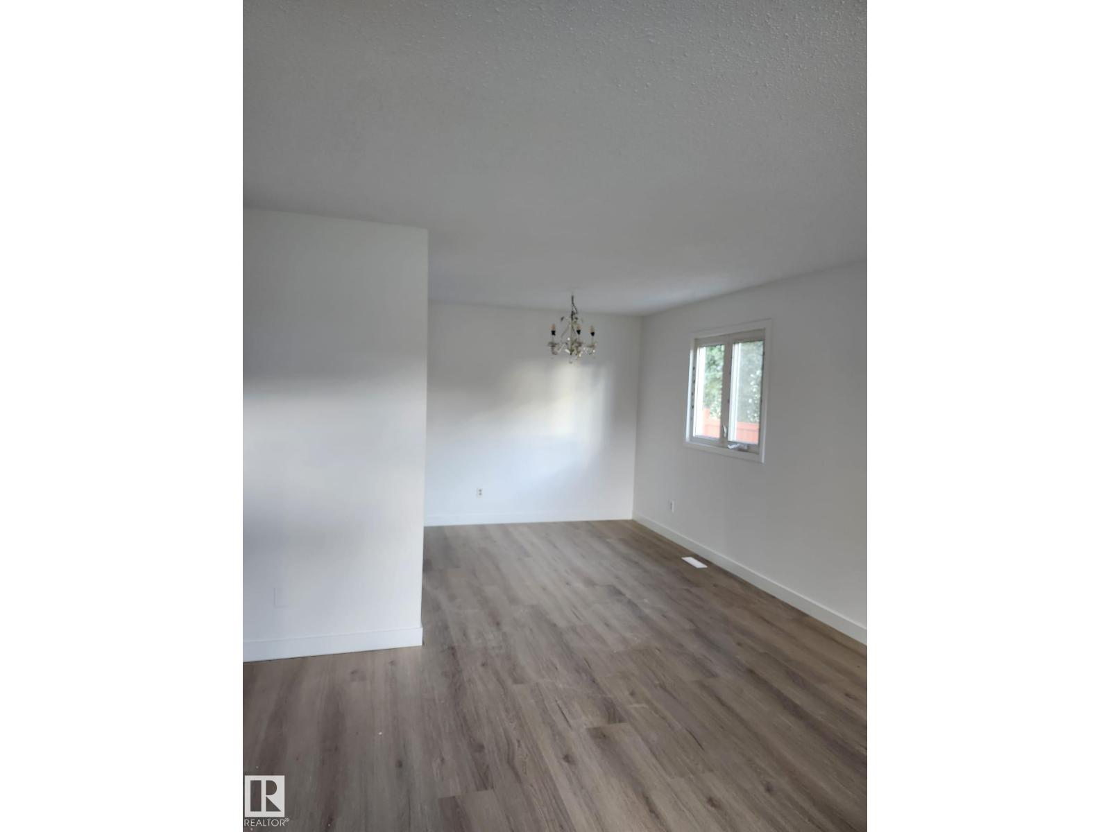 16215 114 ST NW - 3