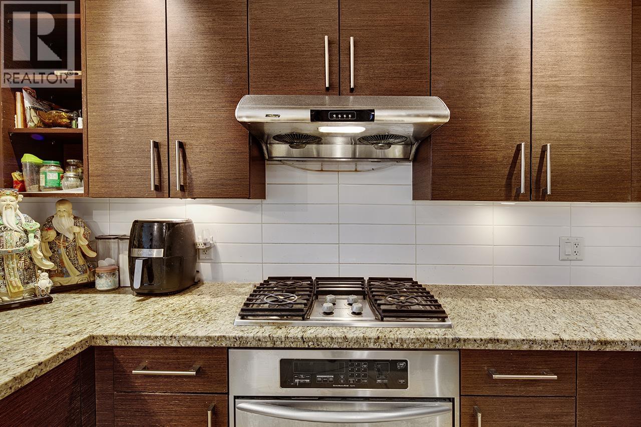 205 14300 RIVERPORT WAY, Richmond — photo 4