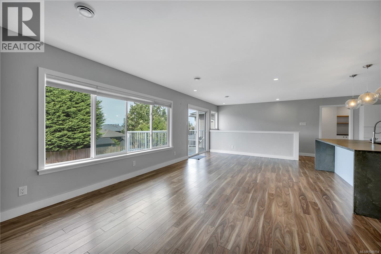 5620 Hammond Bay Rd, Nanaimo