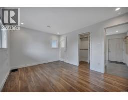 Primary Bedroom - 5620 Hammond Bay Rd, Nanaimo, BC V9T5N2 Photo 9