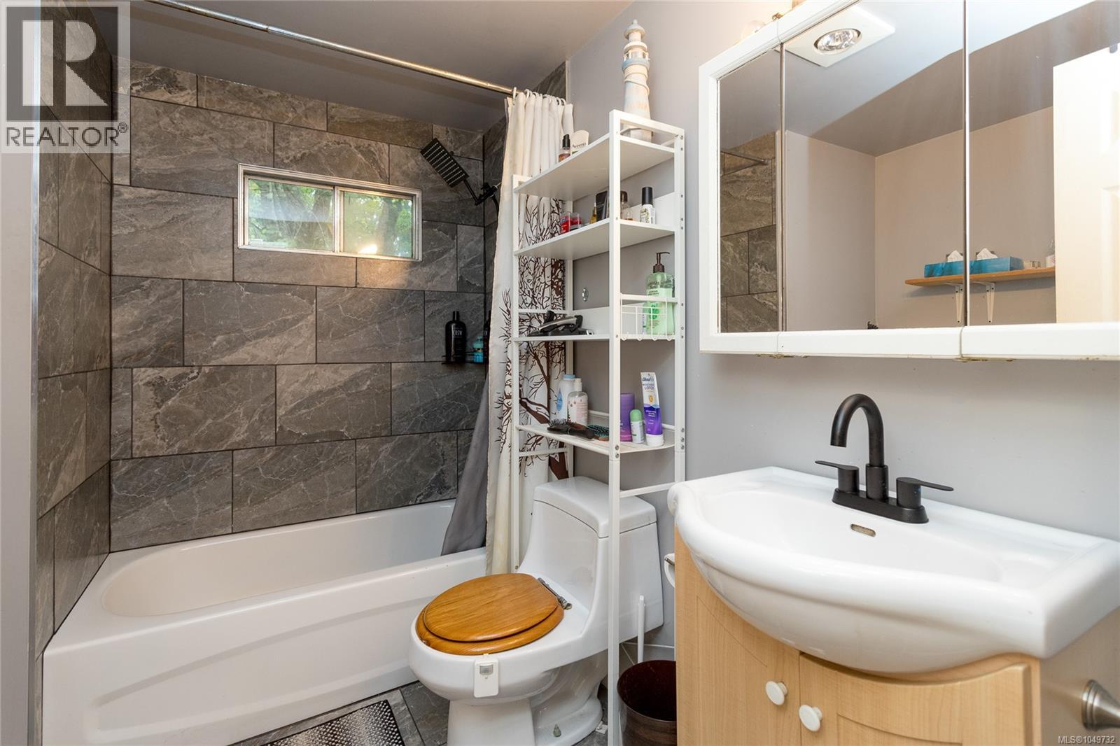 #1 2670 Sooke River Rd - 24