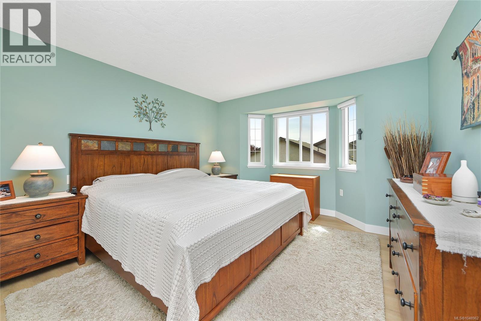 23 2070 AMELIA Ave, Sidney