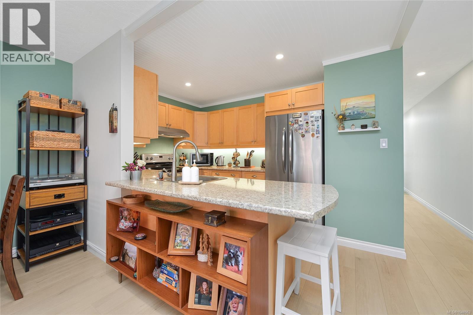 23 2070 AMELIA Ave, Sidney