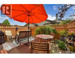 23 2070 Amelia Ave, Sidney, BC V8L4X6 Photo 12