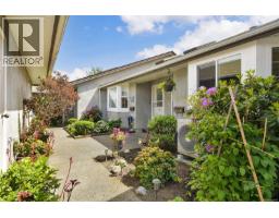 23 2070 Amelia Ave, Sidney, BC V8L4X6 Photo 26