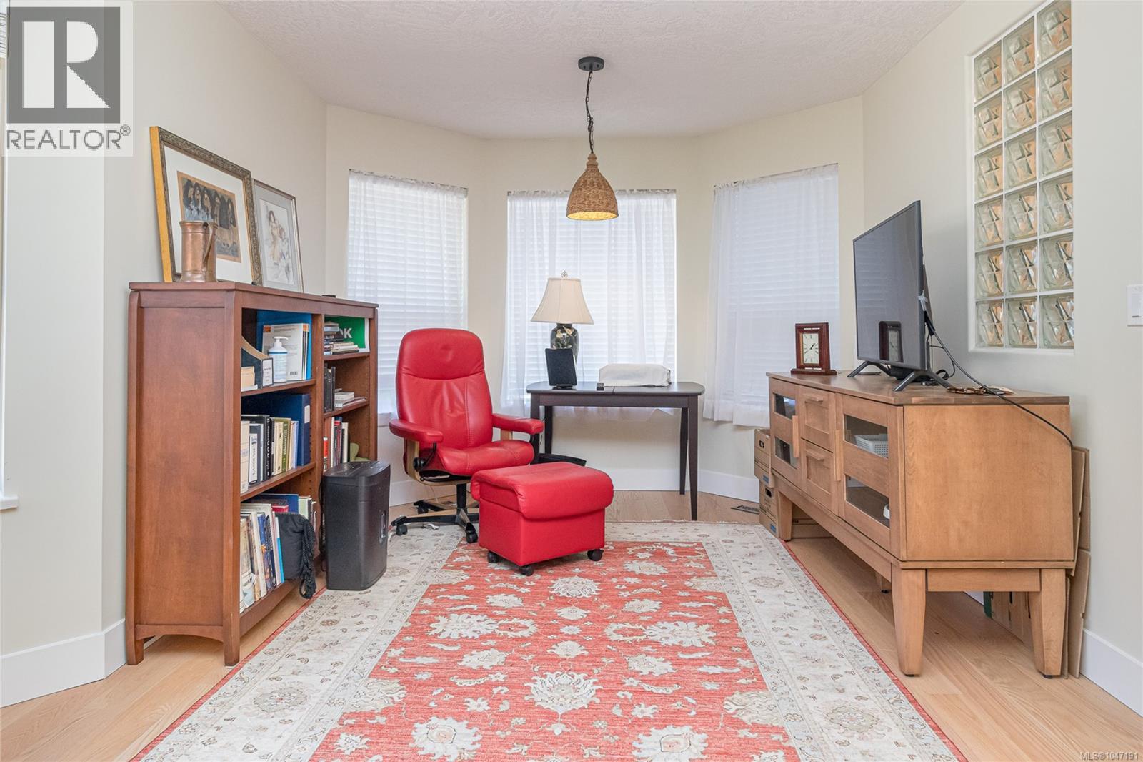 901 4515 Pipeline Rd, Saanich