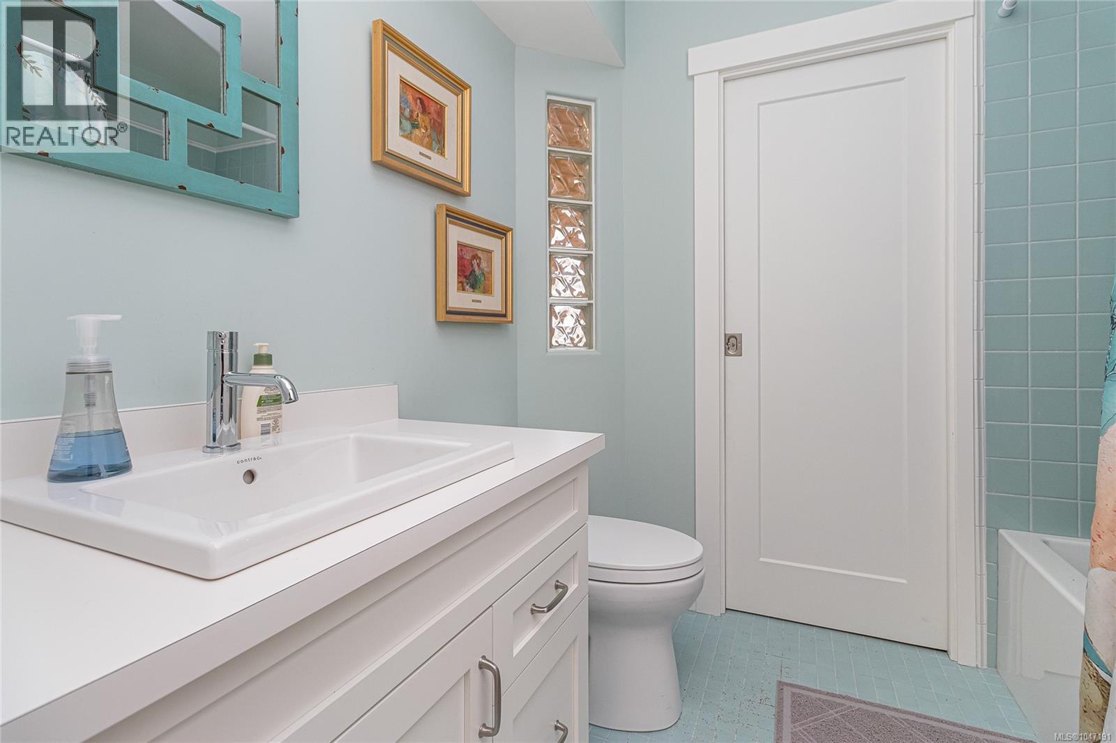 901 4515 Pipeline Rd, Saanich