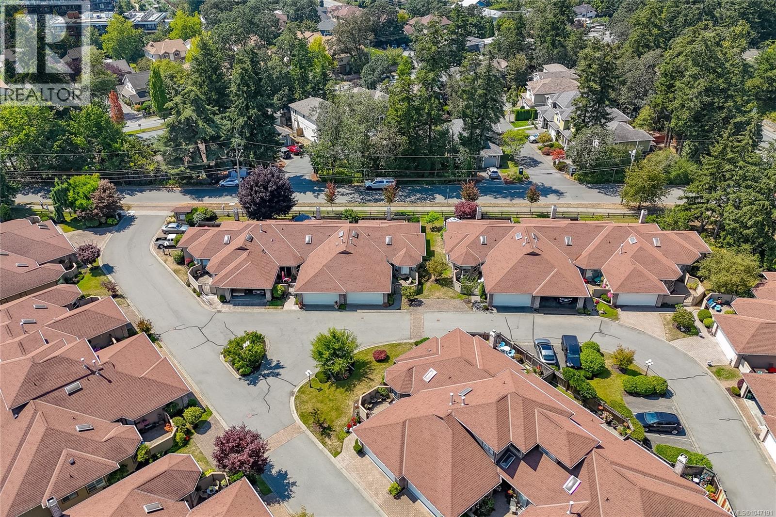 901 4515 Pipeline Rd, Saanich