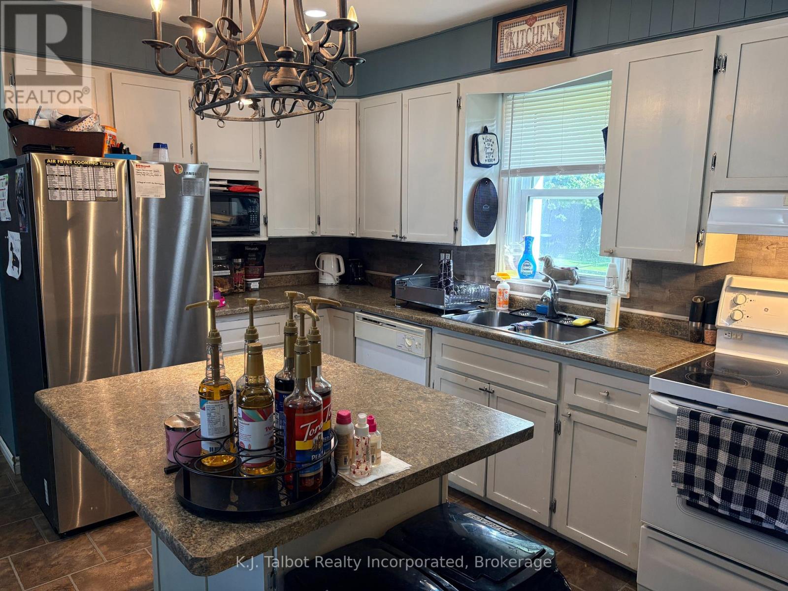 24 MACLELLAN DRIVE, Huron East (Tuckersmith) — photo 7
