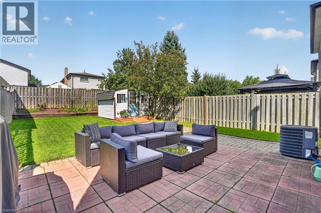 38 MEADOW WOODS Crescent, Kitchener — photo 9