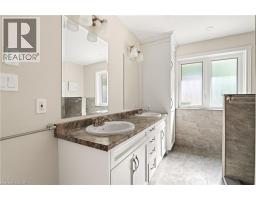 648 Bayhampton Crescent, Waterloo, ON N2K3P1 Photo 24