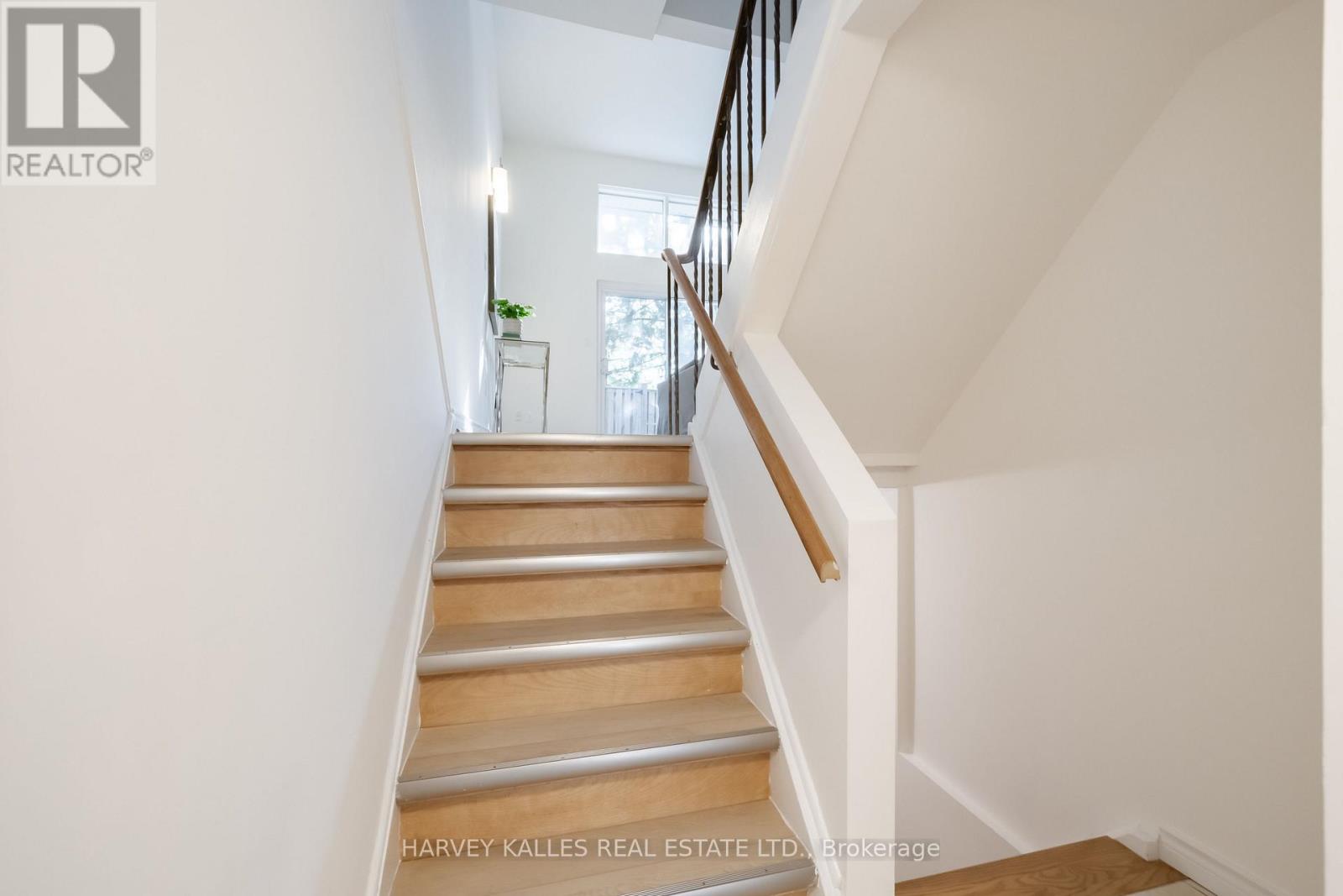 102 Jenny Wren Way, Toronto, ON photo 46