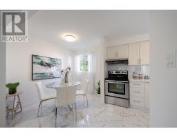 102 Jenny Wren Way, Toronto, ON M2H2Z2 Photo 18