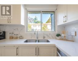 102 Jenny Wren Way, Toronto, ON M2H2Z2 Photo 24