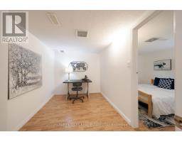 102 Jenny Wren Way, Toronto, ON M2H2Z2 Photo 40