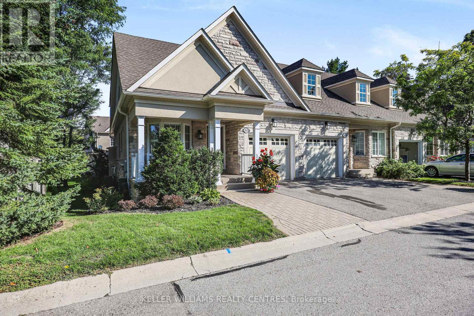 10 - 353 TERRY CARTER CRESCENT, Newmarket (Gorham-College Manor) — photo 2