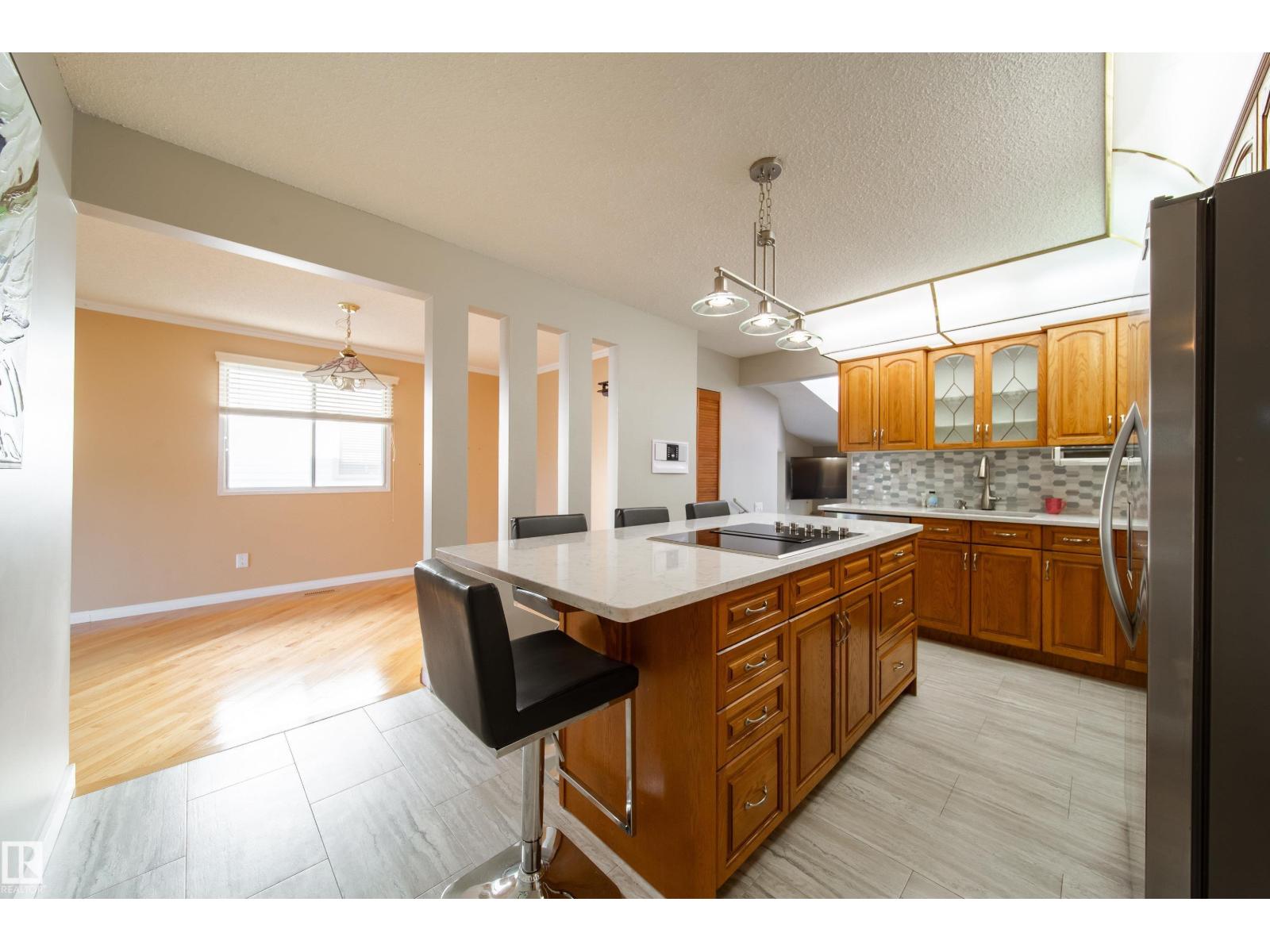 10438 32A AV NW - Image 14