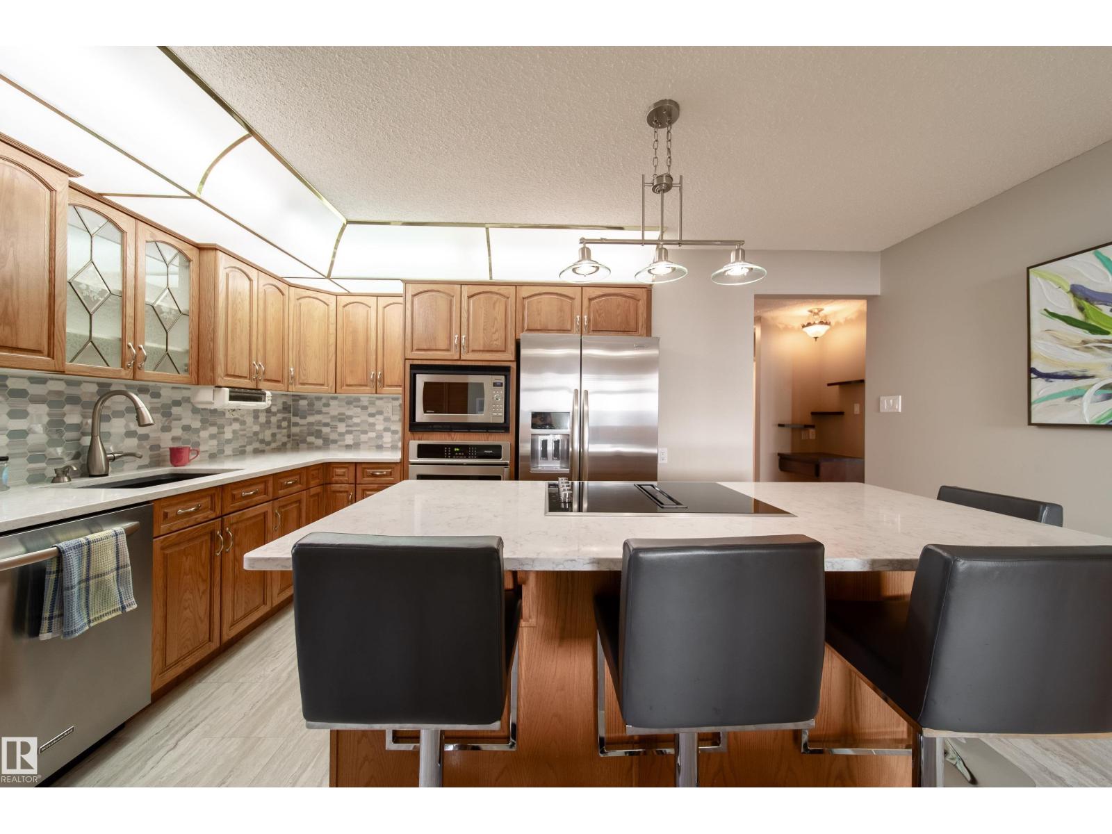 10438 32A AV NW - 16