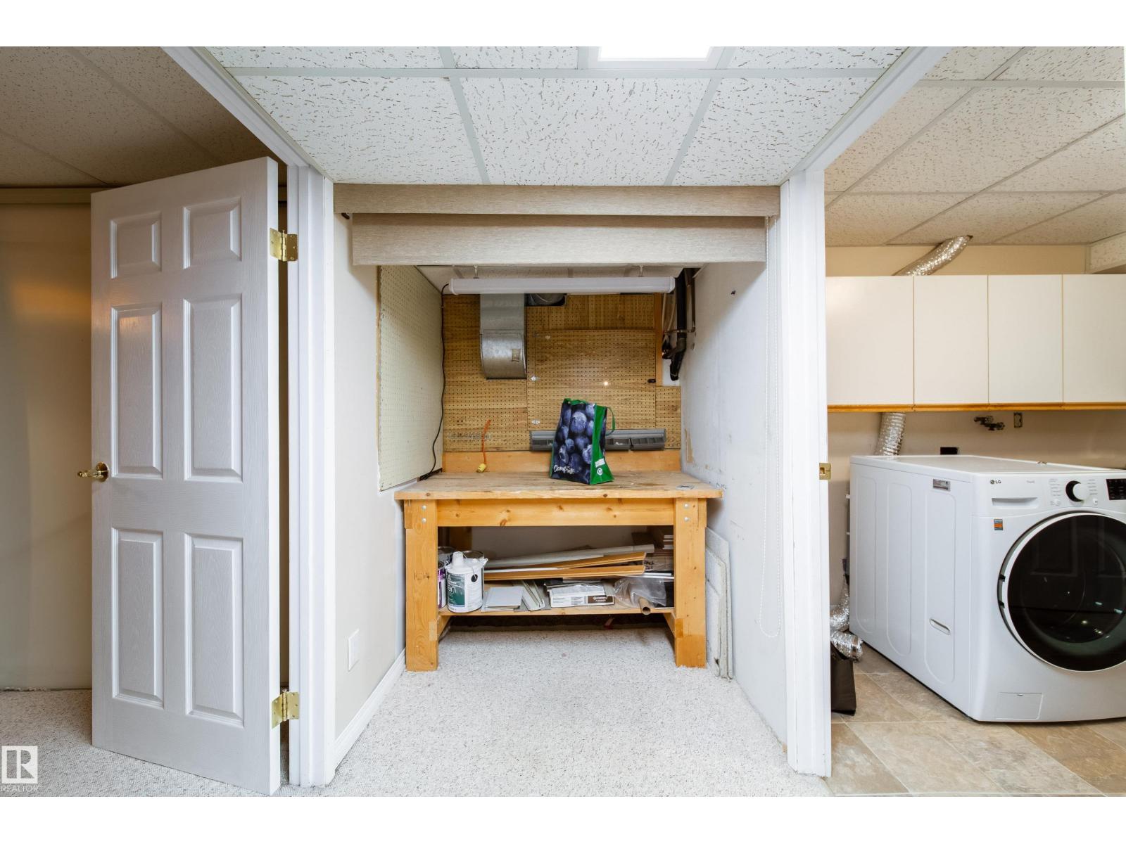 10438 32A AV NW - 32