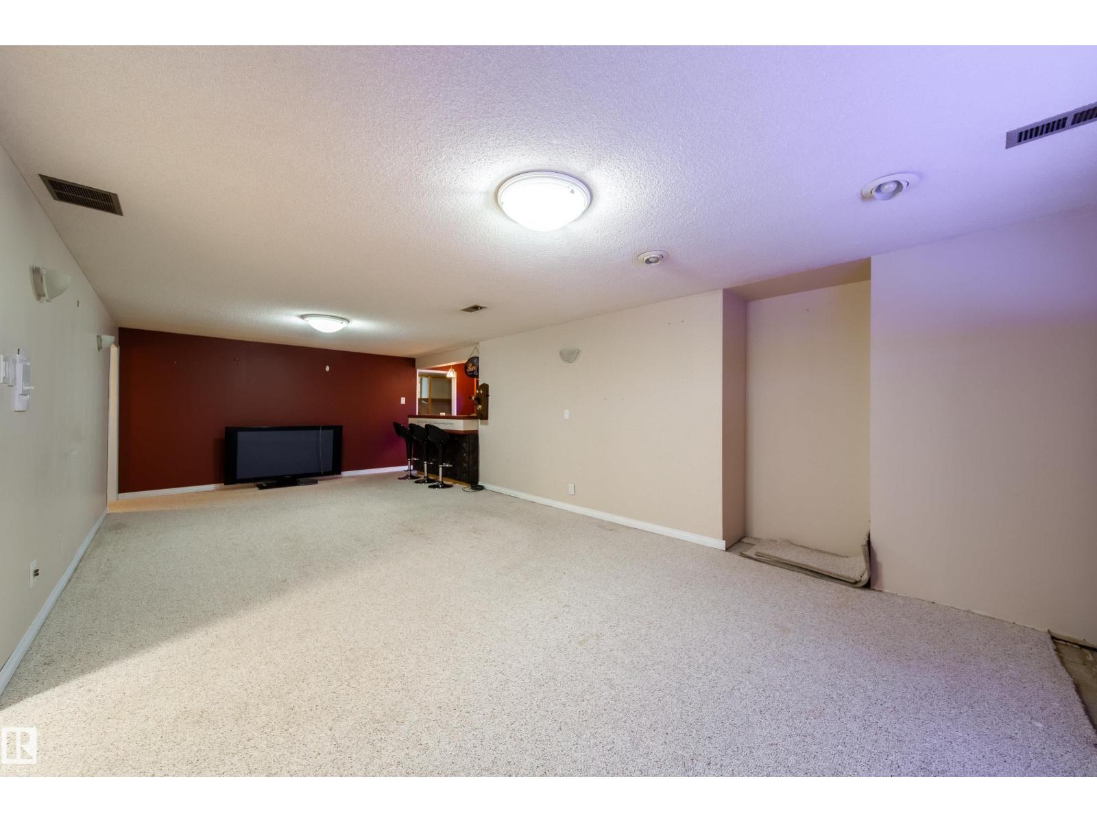 10438 32A AV NW - Image 34