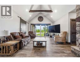 4pc Ensuite bath - 3674 St Clair Parkway, Sombra, ON N0P2H0 Photo 9
