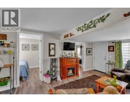 Living room - 9 Park Lane, Chatham, ON N7M4X9 Photo 6