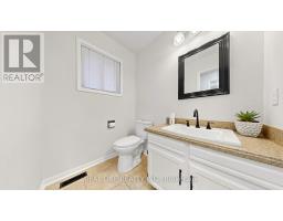 2027 Roy Ivor Crescent, Mississauga, ON L5L3N7 Photo 41