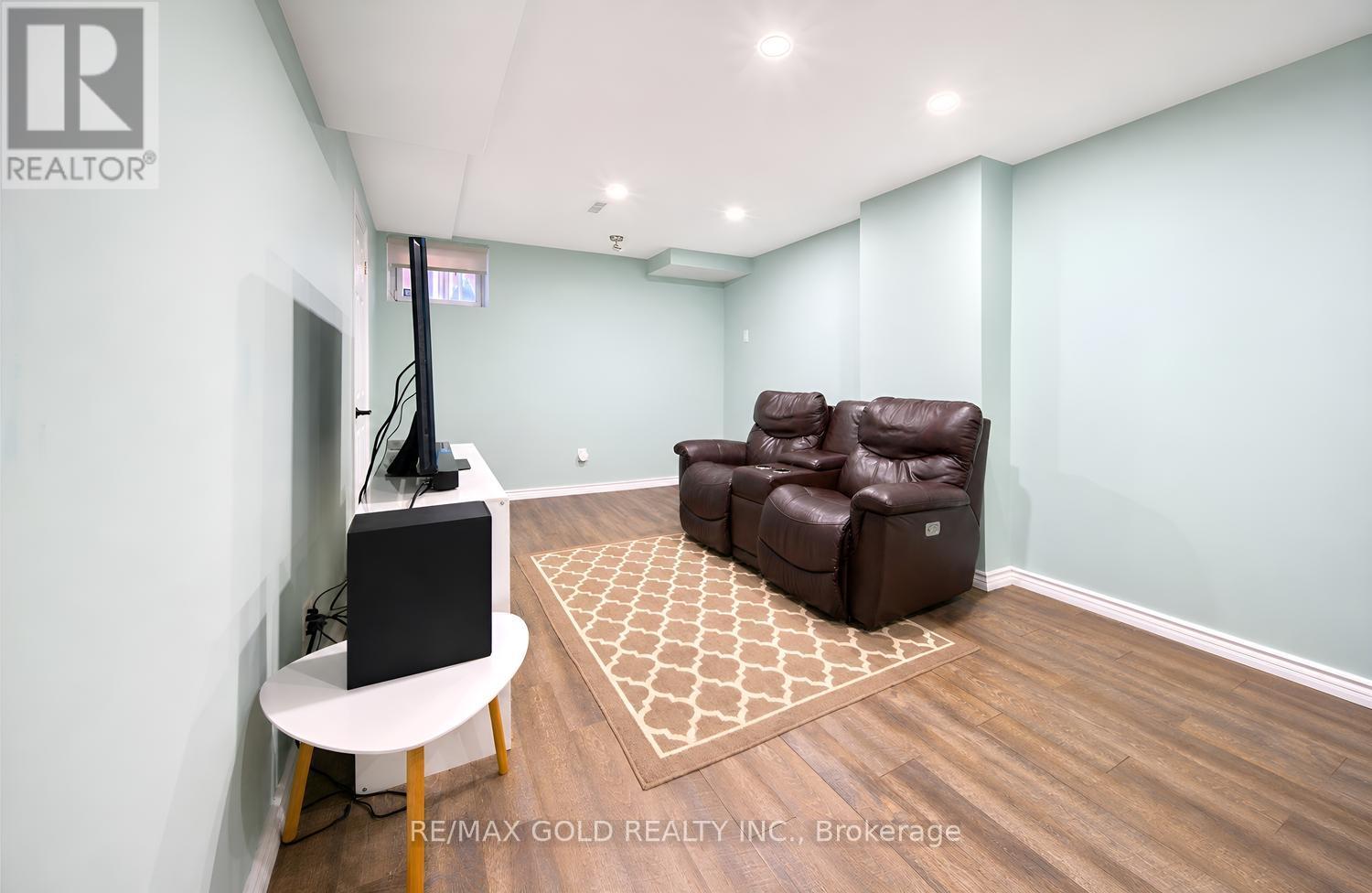 #69 7360 ZINNIA PLACE - Image 38