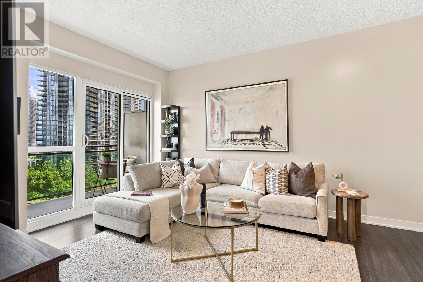 824 - 165 LEGION ROAD N, Toronto (Mimico) — photo 4