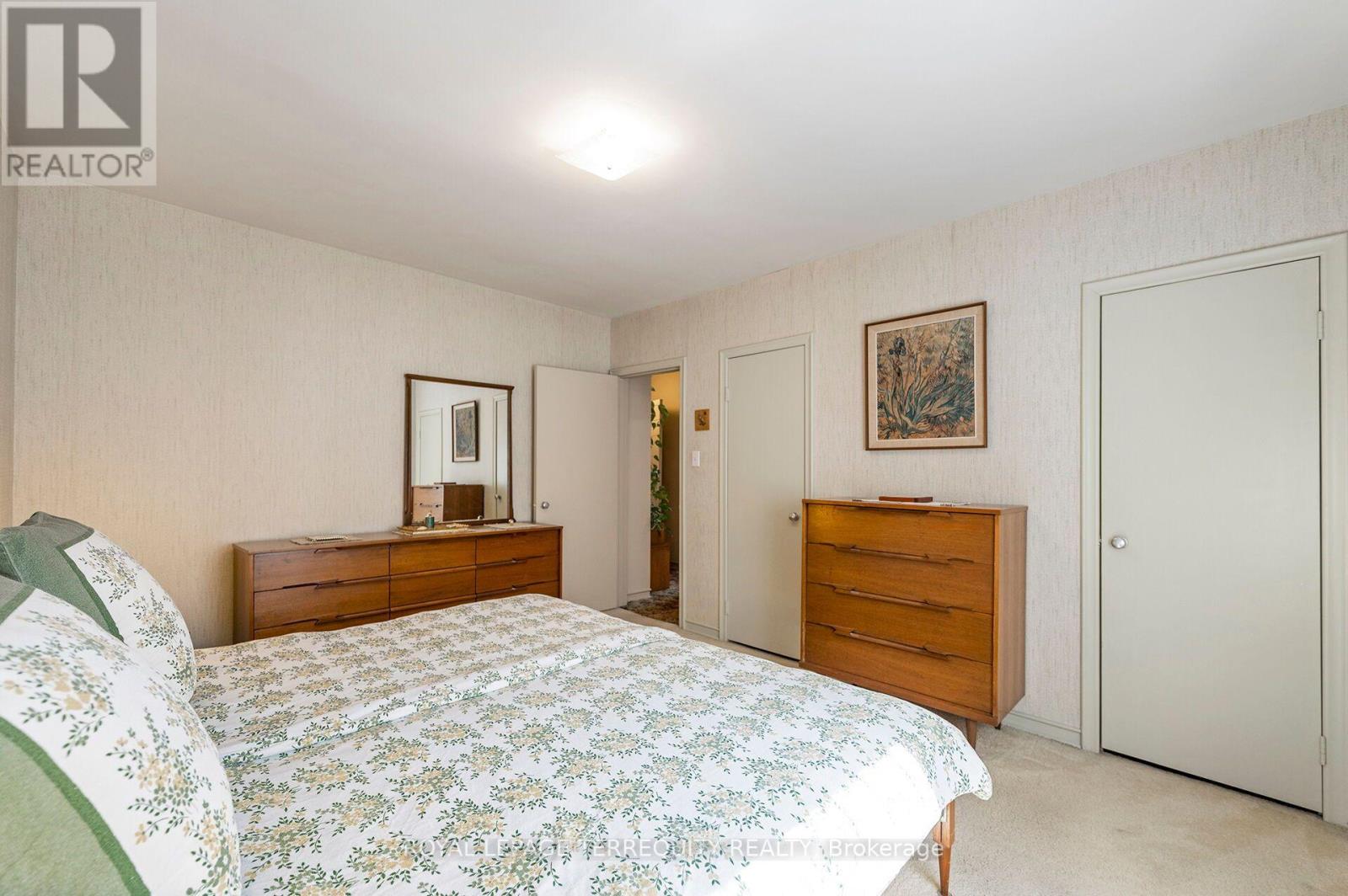 11 PICTON CRESCENT - 15