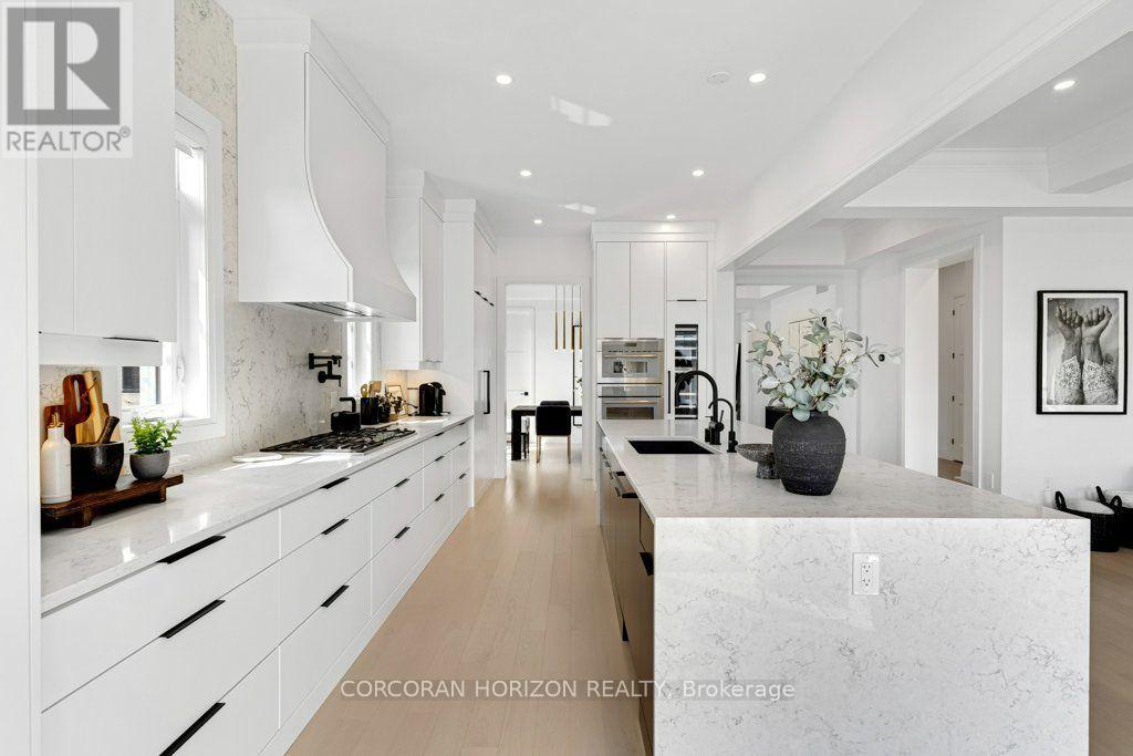 211 AMBROUS CRESCENT - 12