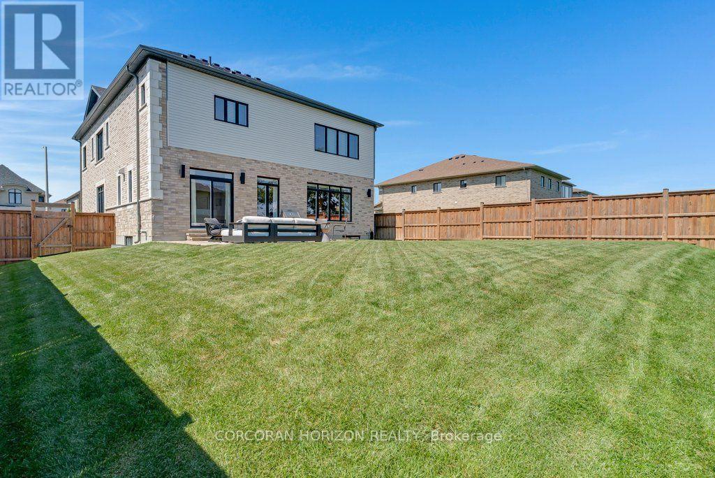 211 AMBROUS CRESCENT - 43