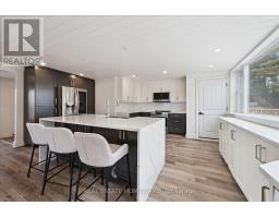 1085 Austin Lane, Lake Of Bays, ON P0B1A0 Photo 16
