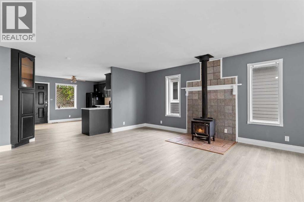 Listing photo – 49 Cambridge Way, Carbon