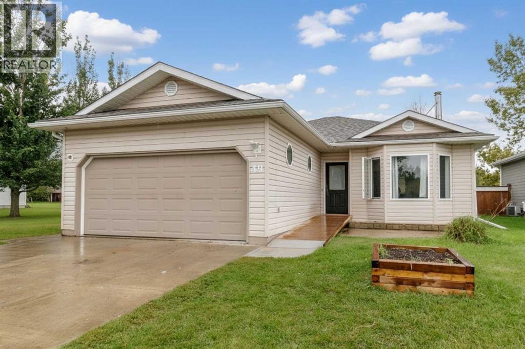 Listing photo – 49 Cambridge Way, Carbon