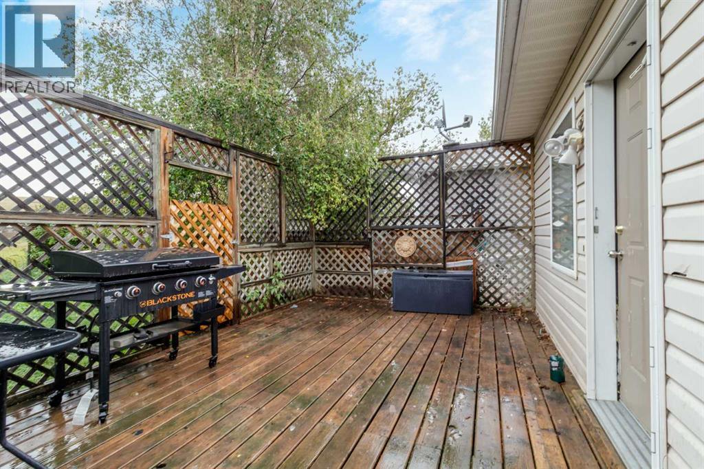 Listing photo – 49 Cambridge Way, Carbon
