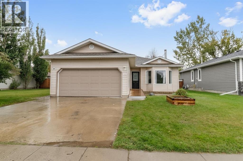 Listing photo – 49 Cambridge Way, Carbon