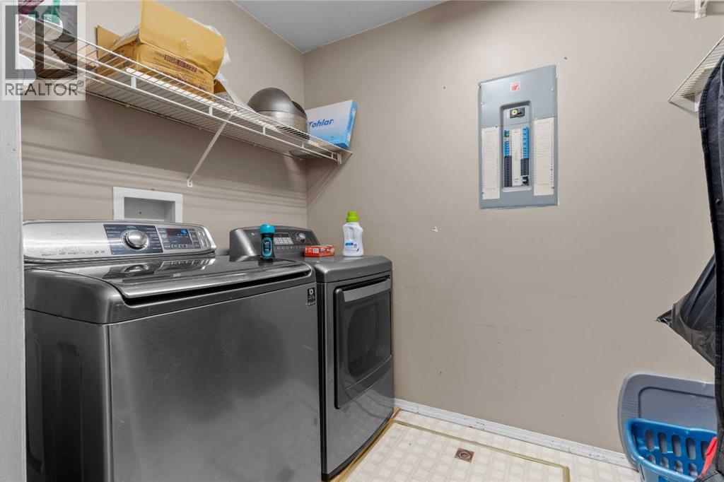 Listing photo – 49 Cambridge Way, Carbon