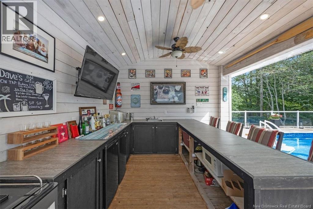 9 Burns Avenue - Image 31
