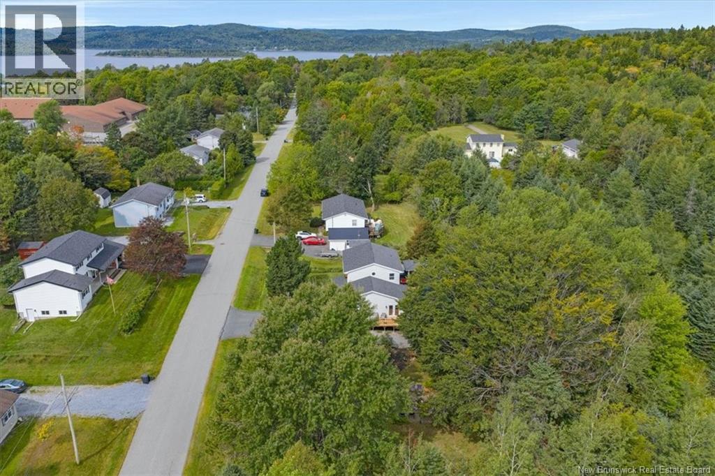 9 Burns Avenue - 45