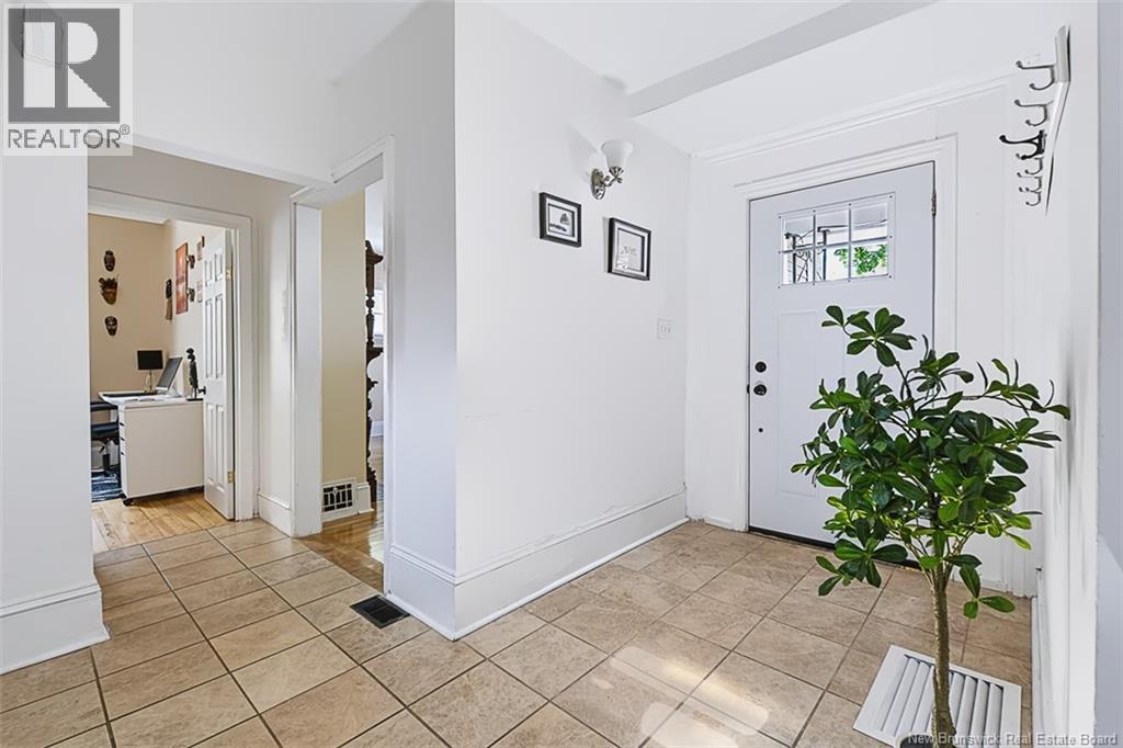 576 Charlotte Street - Image 19