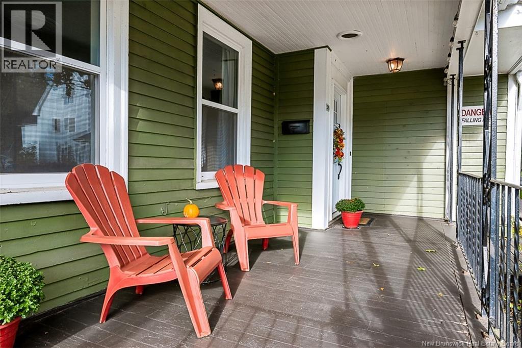 576 Charlotte Street - Image 33