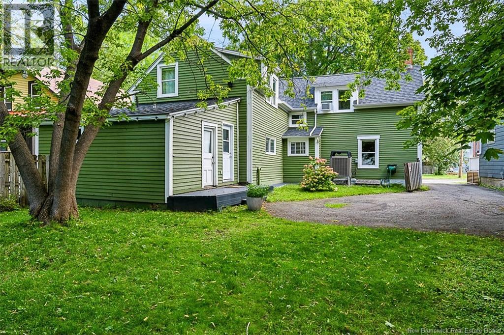 576 Charlotte Street - Image 43